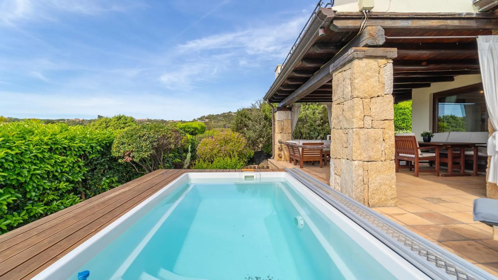 הוילה סאן תאודורו Le Giuggiole Di Punta Molara 0*,  איטליה